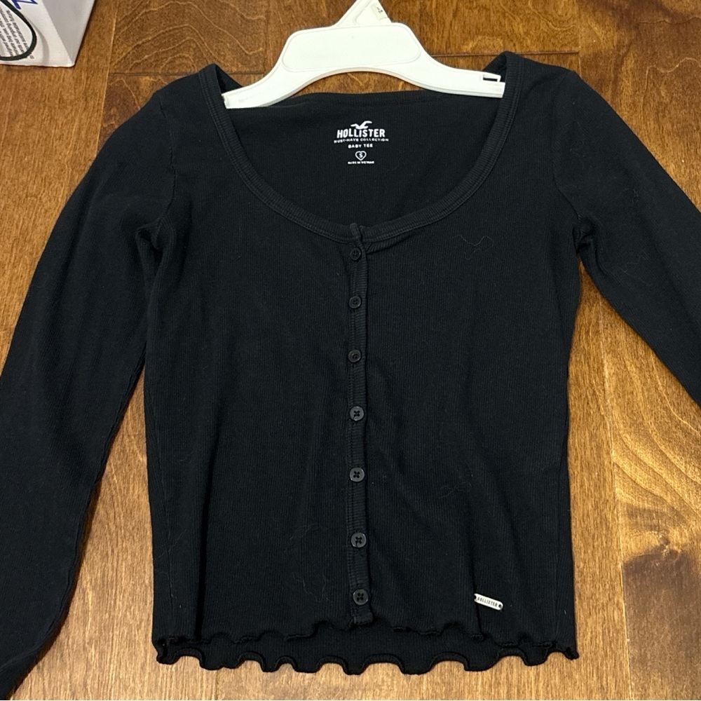 Hollister Black Button-Up Baby Tee